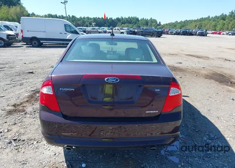 2011 Ford Fusion Se z USA, uszkodzony, nr VIN 3FAHP0HG4BR239219